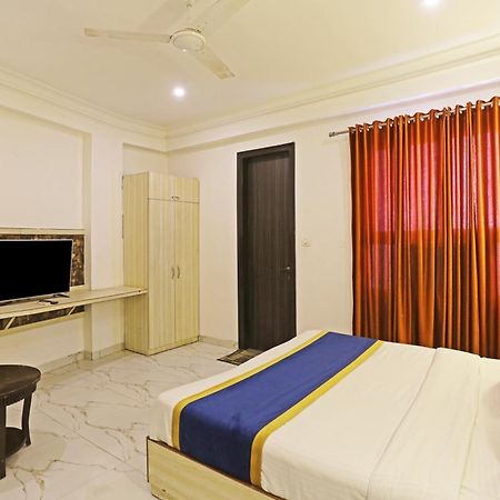 Hotel Almora Inn - Near By Delhi International Airport - With Free Airport Pickup And Drop Нью-Дели Экстерьер фото