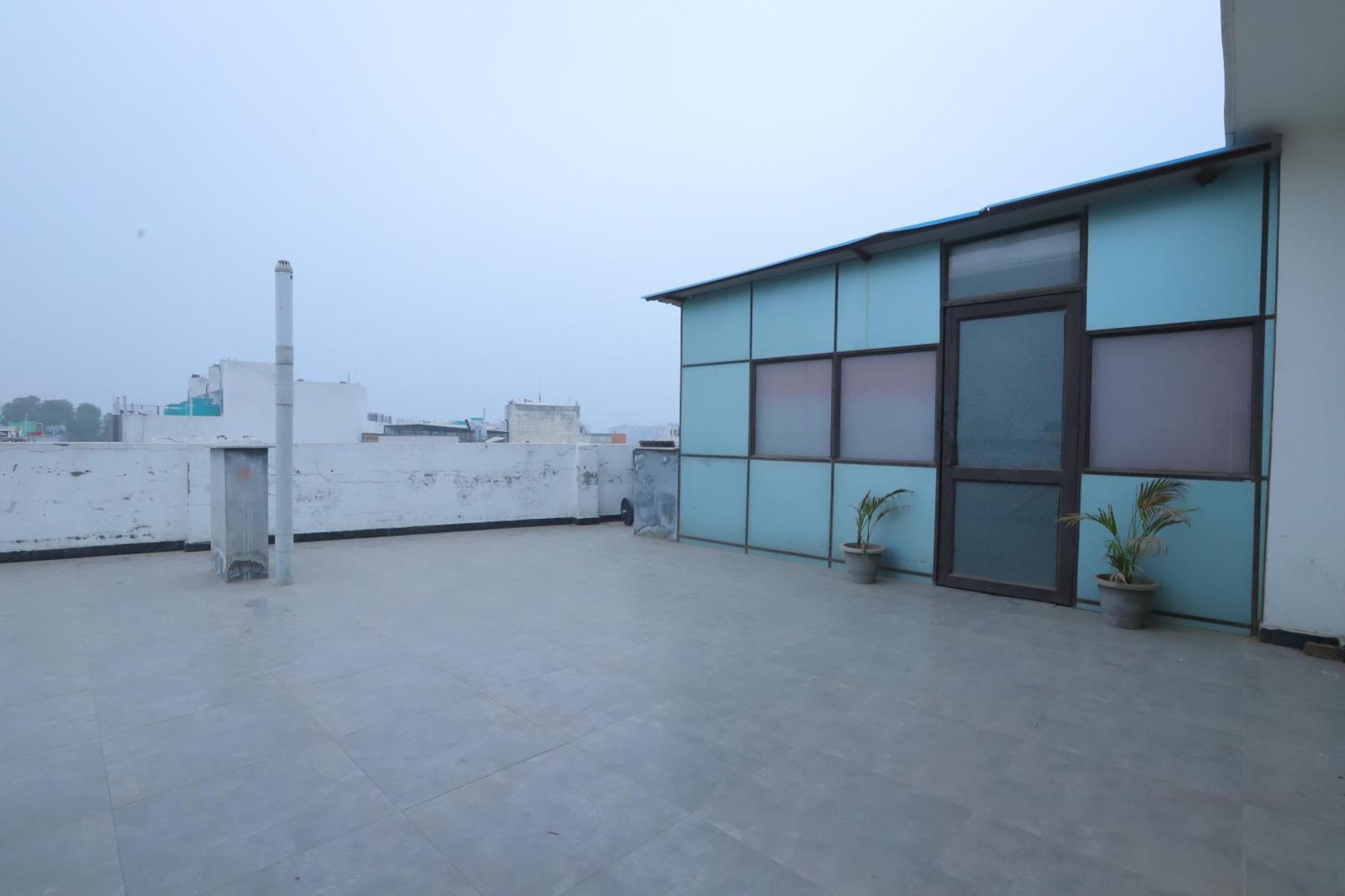 Hotel Almora Inn - Near By Delhi International Airport - With Free Airport Pickup And Drop Нью-Дели Экстерьер фото