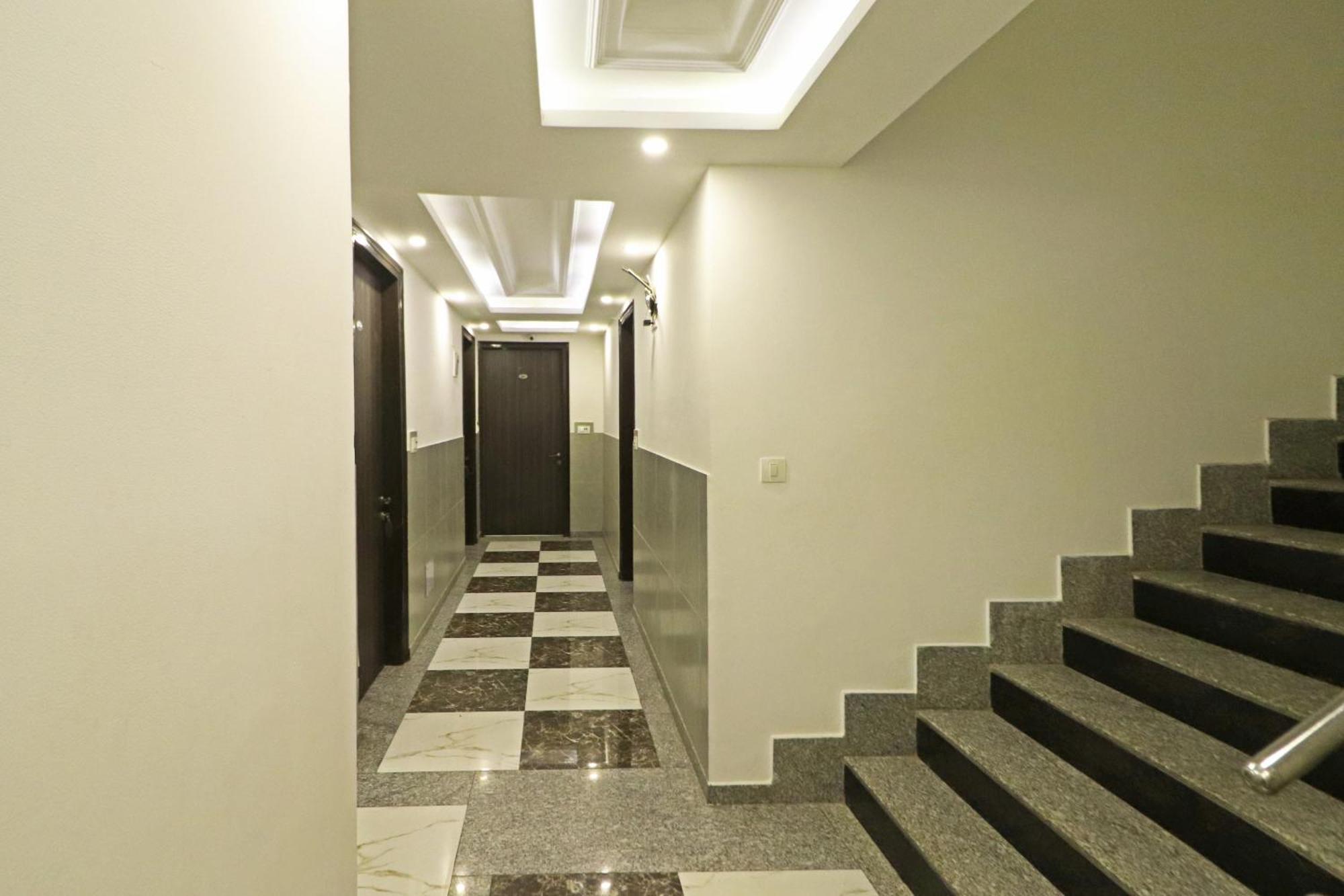 Hotel Almora Inn - Near By Delhi International Airport - With Free Airport Pickup And Drop Нью-Дели Экстерьер фото